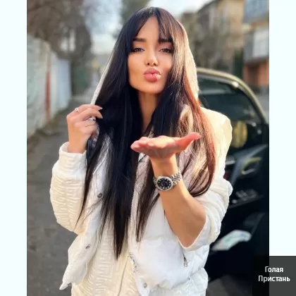 Очаровательная бабочка попорхает на твоем бутоне фото 6